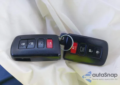 2018 Toyota Highlander Limited Platinum from USA, damaged, VIN 5TDDZRFH1JS915219